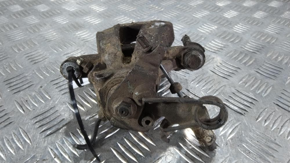 Суппорт задний правый к Citroen C4 1 (04-08)