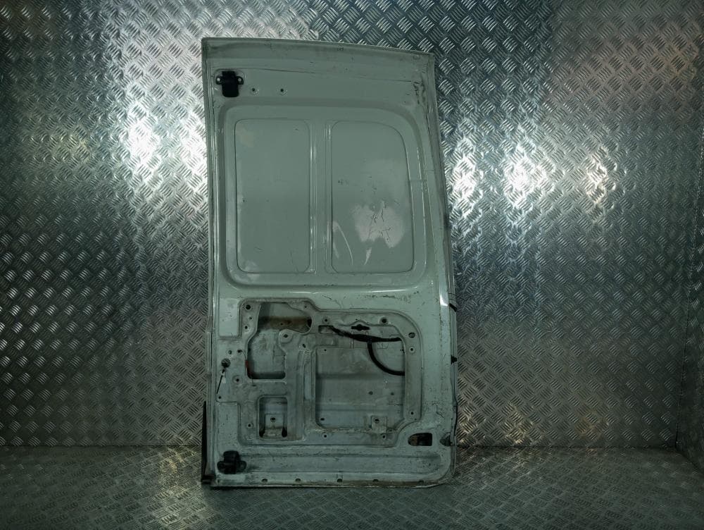 Дверь задняя распашная левая к Renault Kangoo 1 (98-03)