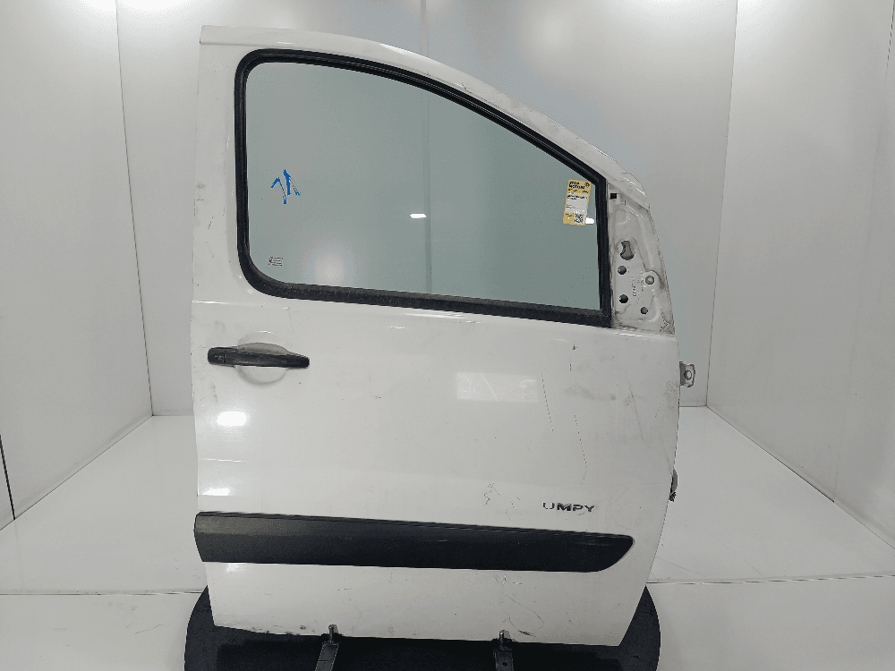Дверь передняя правая к Citroen Jumpy 2 (07-12)