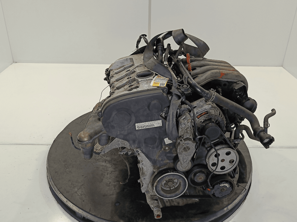 Двигатель к Audi A4 B6 (01-05)