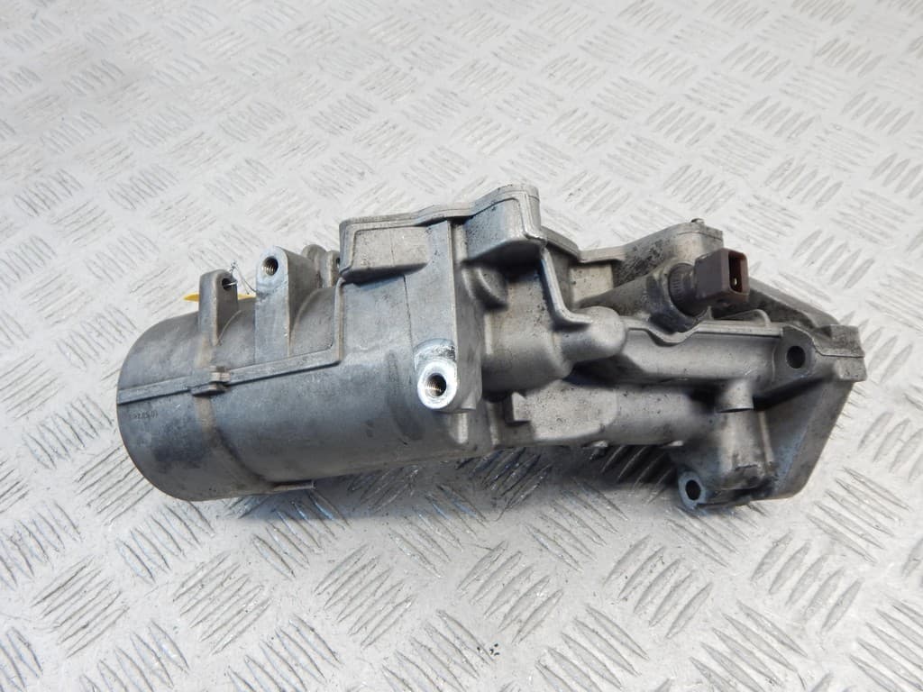 Корпус масляного фильтра к BMW 7 E65/E66 (01-05)