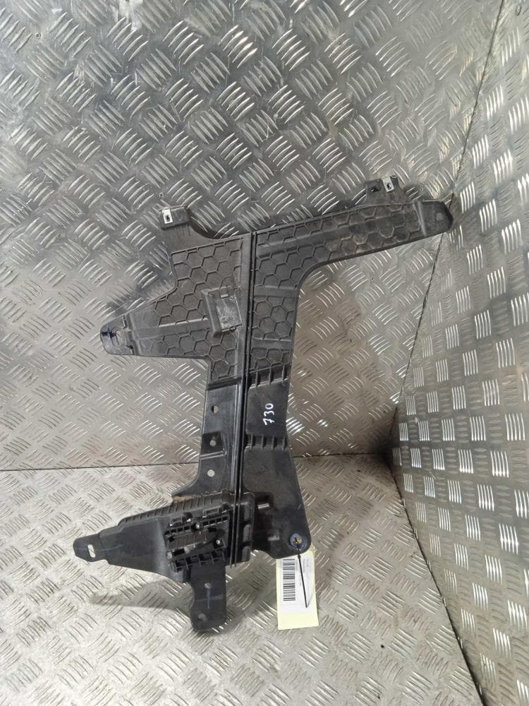 Кронштейн к Tesla Model X (15-21)