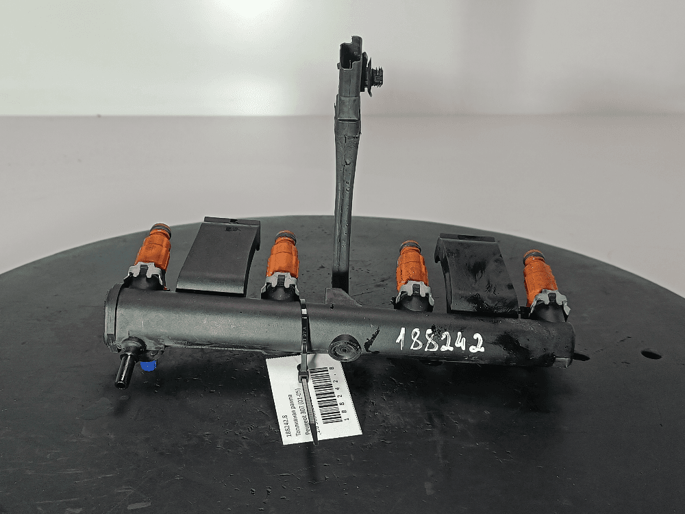 Топливная рампа к Peugeot 307 (01-05)
