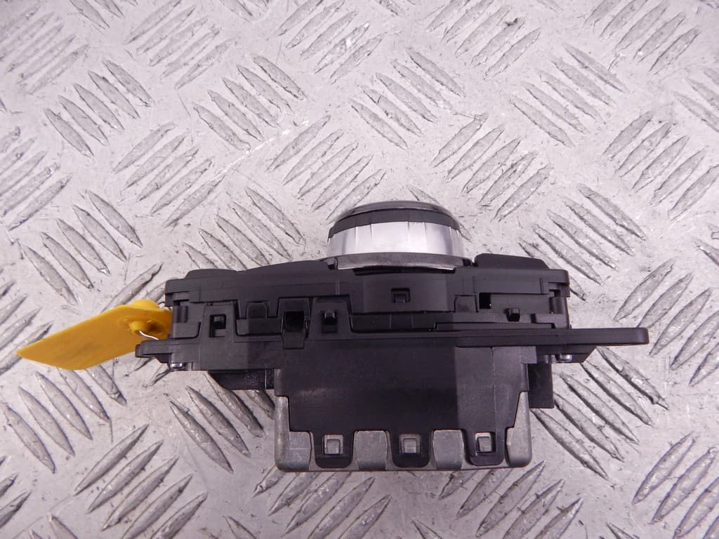 Джойстик управления мультимедиа к BMW 5 F10/F11/F07 (09-13)