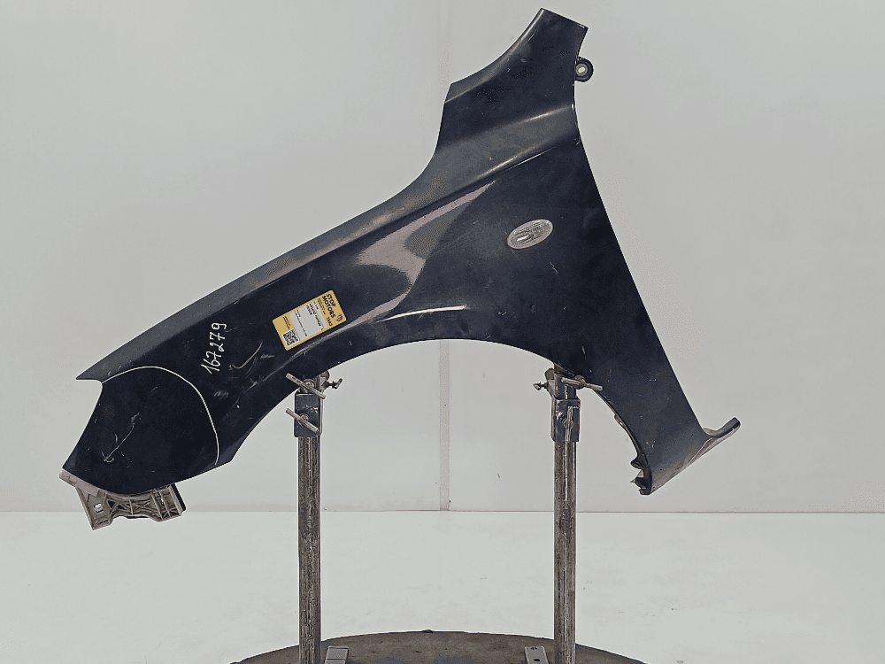 Крыло переднее левое к Mazda 3 BK Рестайлинг (06-09)