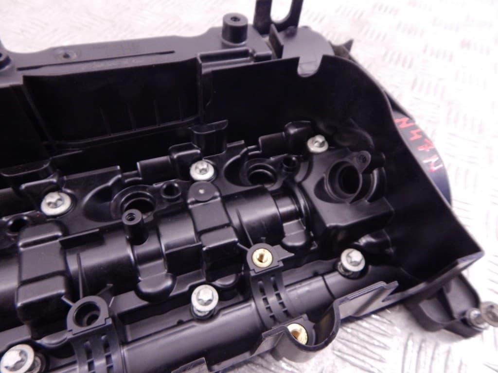 Клапанная крышка к BMW 3 F34 (13-16)