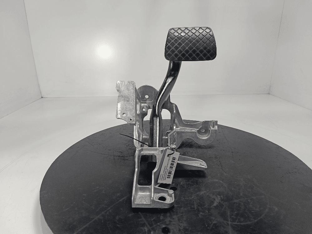 Педаль тормоза к Volkswagen Touareg 3 (18-24)