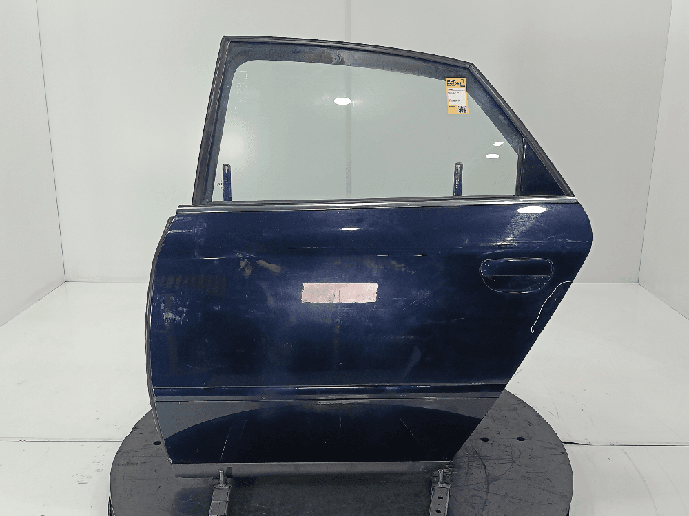 Дверь задняя левая к Audi A6 C5/4B (97-01)