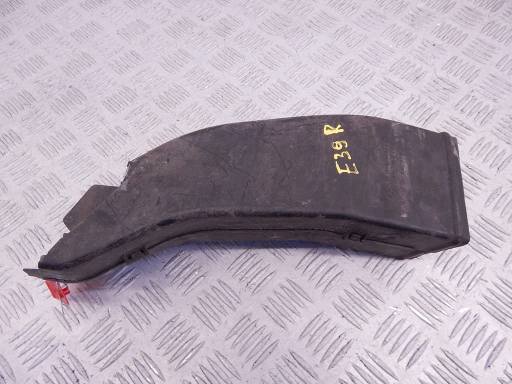 Воздуховод тормозной правый к BMW 5 E39 (95-00)