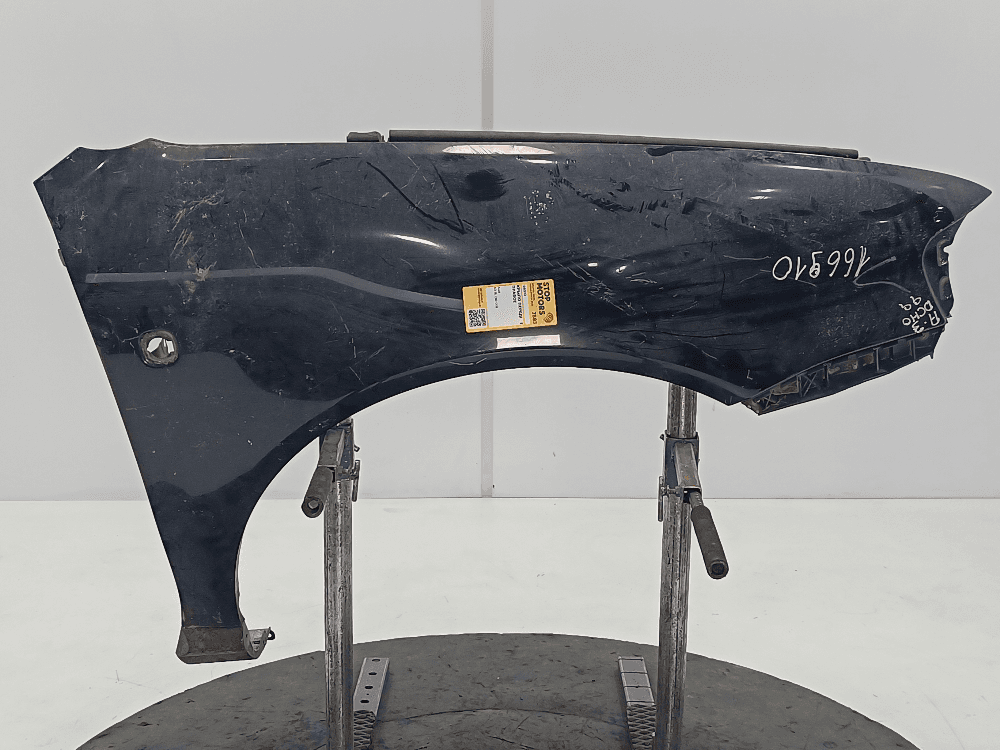 Крыло переднее правое к Audi A3 8L (96-00)