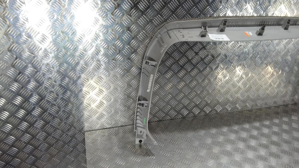 Обшивка крышки багажника к Jeep Grand Cherokee WL (21-24)