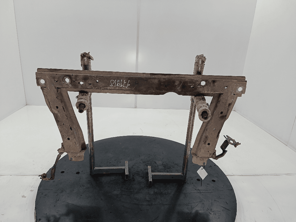 Балка под радиатор к Renault Megane 2 (02-06)