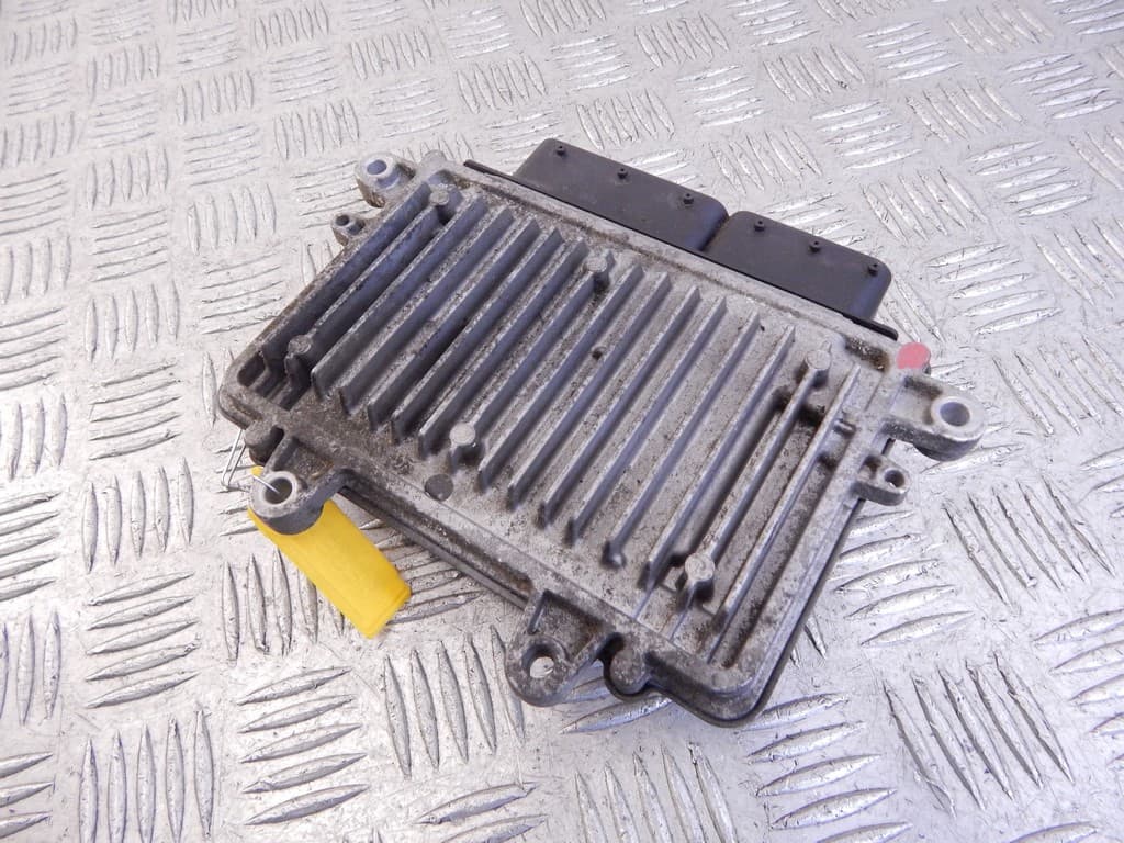 Блок управления двигателем к Mercedes B W245 (05-08)