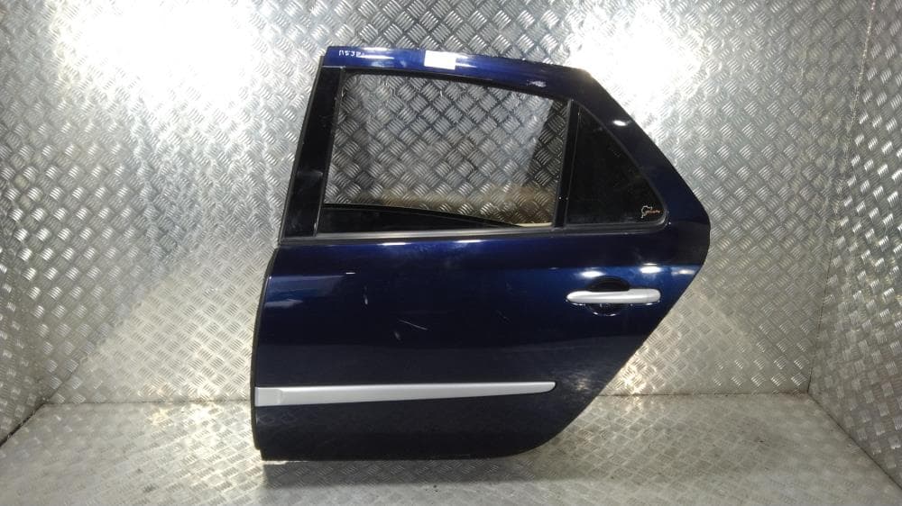 Дверь задняя левая к Renault Laguna 2 Рестайлинг (05-08)