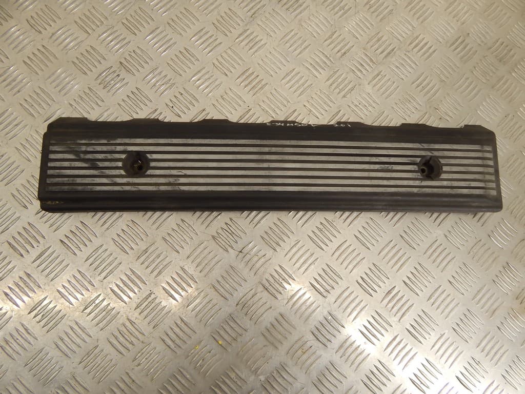 Декоративная крышка двигателя к BMW 5 E34 (88-96)