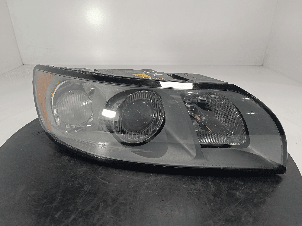 Фара правая к Volvo V50 (03-10)
