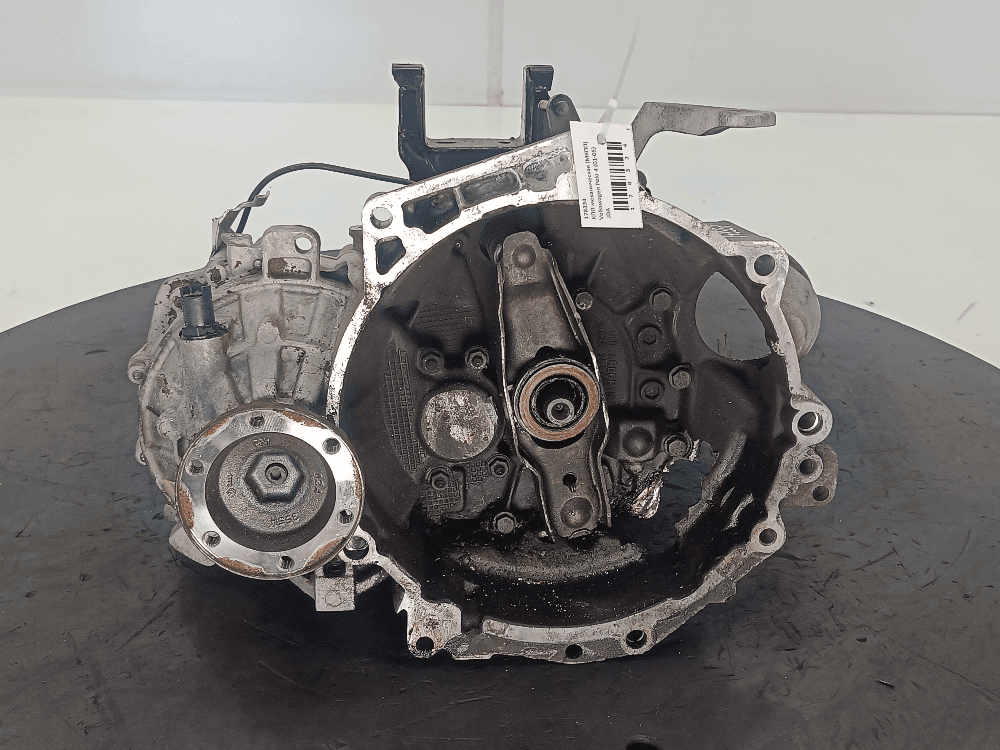 КПП механическая (МКПП) к Volkswagen Polo 4 (01-05)