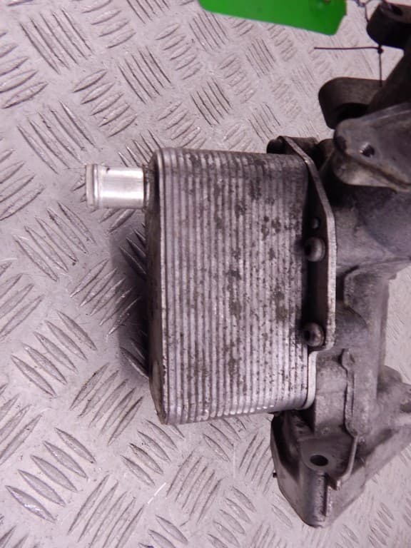 Корпус масляного фильтра к BMW 5 E60/E61 (02-07)