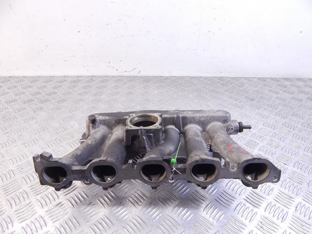 Коллектор впускной к Volvo V70 2 (00-05)