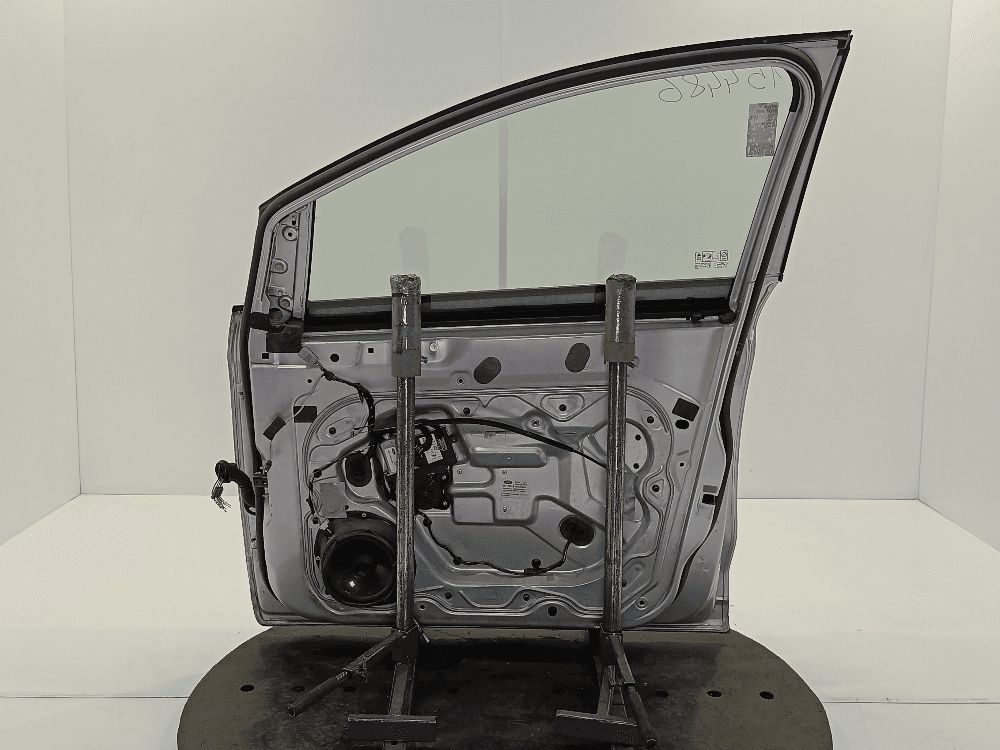 Дверь передняя правая к Ford Kuga 1 (08-13)