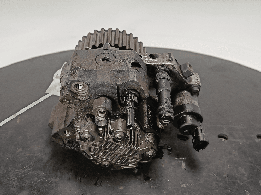 ТНВД к Renault Scenic 2 (03-06)