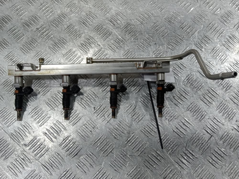 Топливная рампа к BMW 1 E81/E82/E87/E88 (04-07)