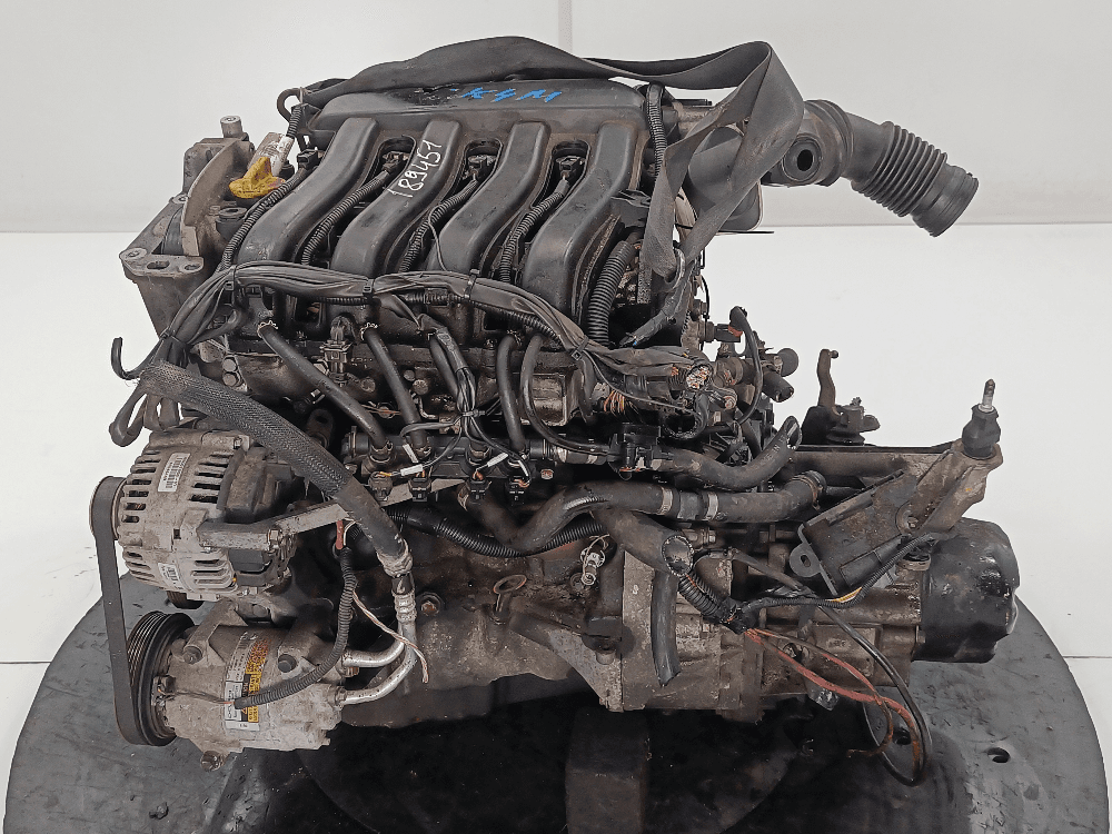 Двигатель к Renault Scenic 2 (03-06)