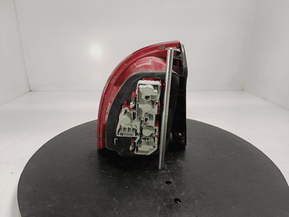 Фонарь задний правый к Volkswagen Passat B5+ Рестайлинг (00-05)