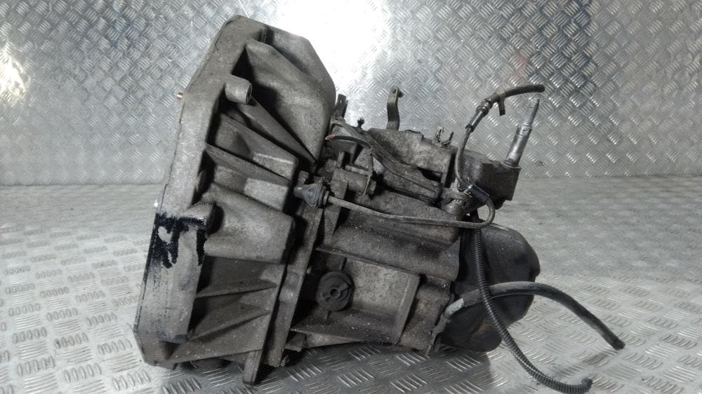 КПП механическая (МКПП) к Renault Clio 3 (05-09)