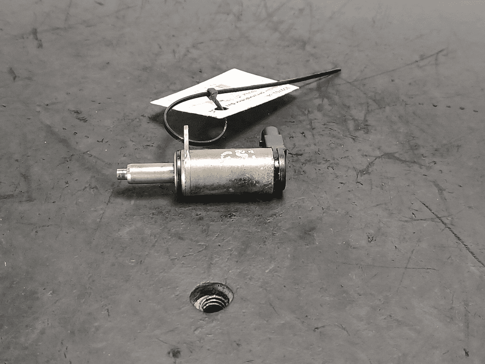 Клапан регулировки фаз газораспределения к Audi A4 B8/8K (07-11)