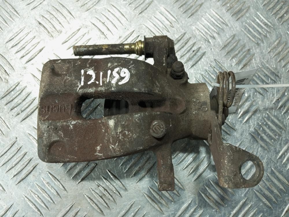 Суппорт задний правый к Alfa Romeo 147 (00-04)