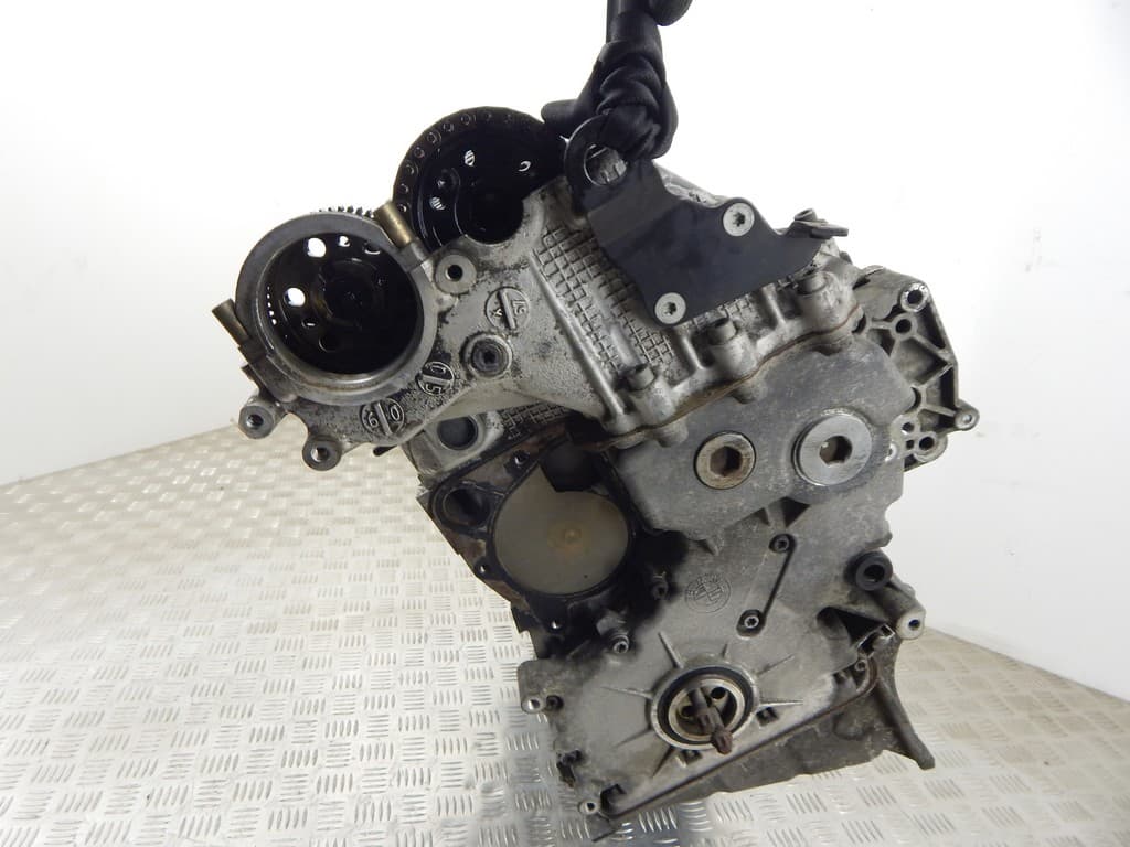 Двигатель к BMW X3 E83 (03-06)
