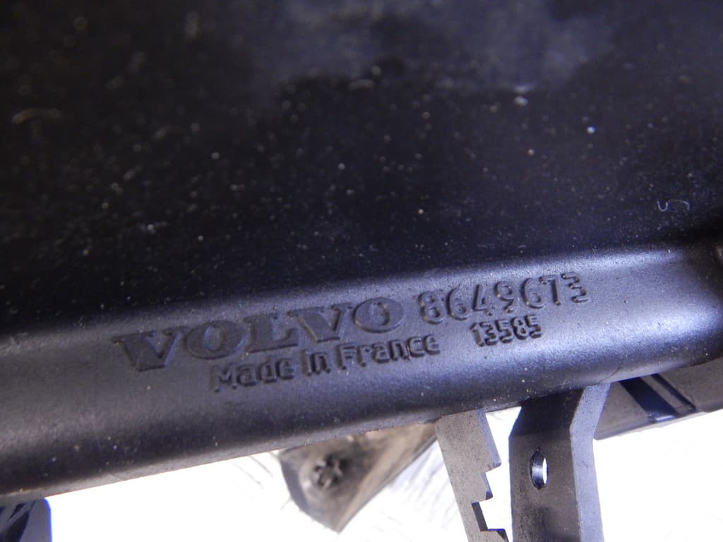 Корпус воздушного фильтра к Volvo V70 2 (00-05)