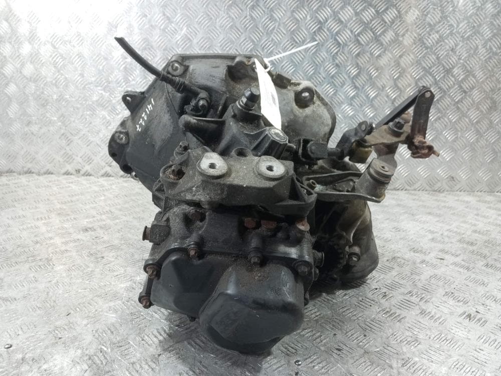 КПП механическая (МКПП) к Opel Corsa D (06-11)