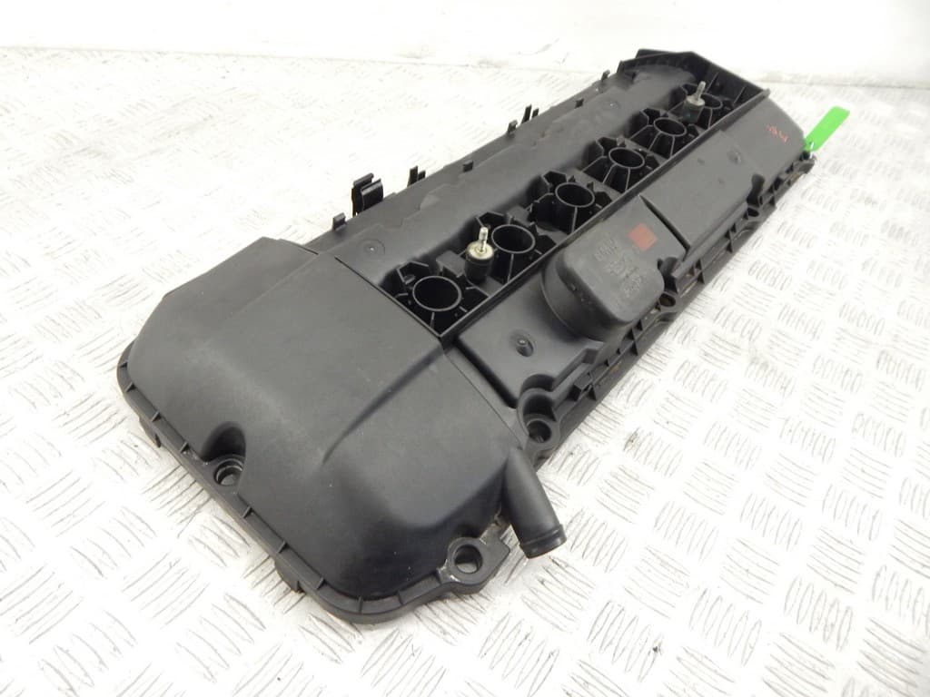 Клапанная крышка к BMW 5 E39 Рестайлинг (00-04)
