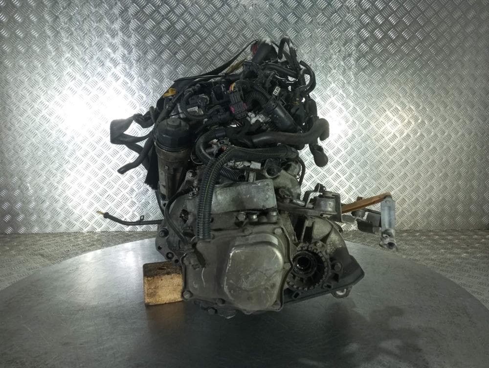 Двигатель к Opel Corsa D (06-11)