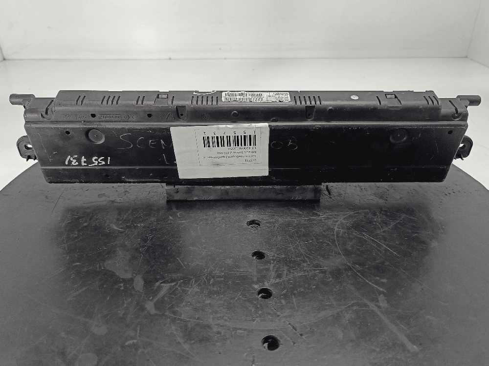 Щиток приборов (приборная панель) к Renault Scenic 2 (03-06)