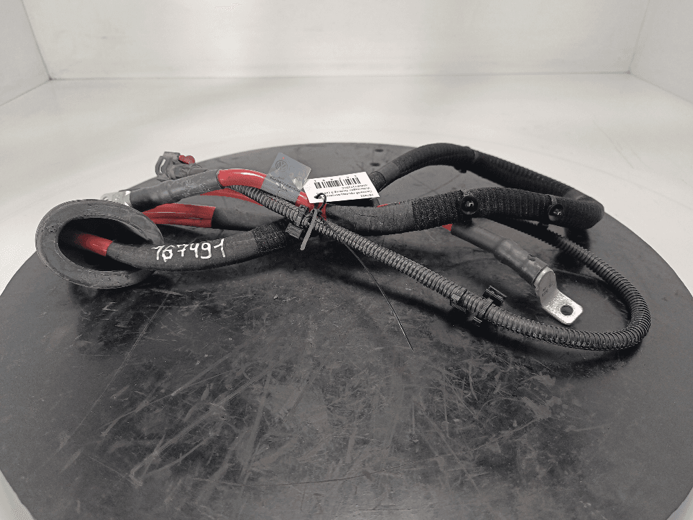 Силовой провод аккумулятора к Volkswagen Touareg 3 (18-24)