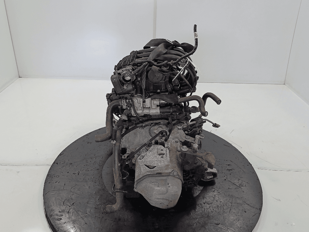 Двигатель к Peugeot 208 1 (12-15)