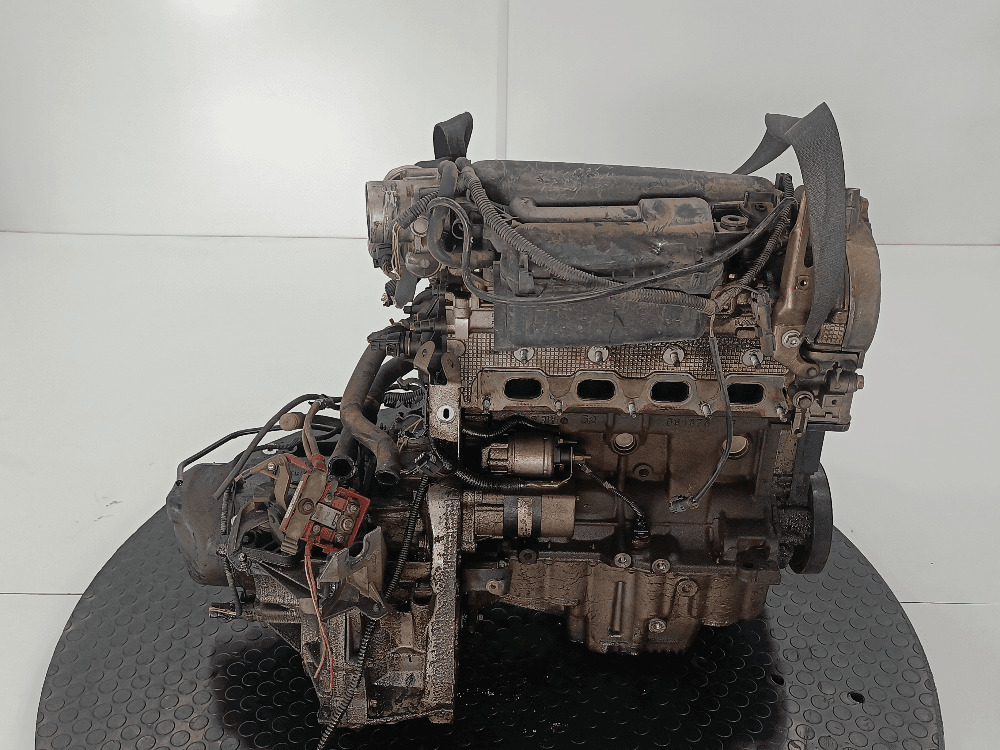 Двигатель к Renault Scenic 2 (03-06)