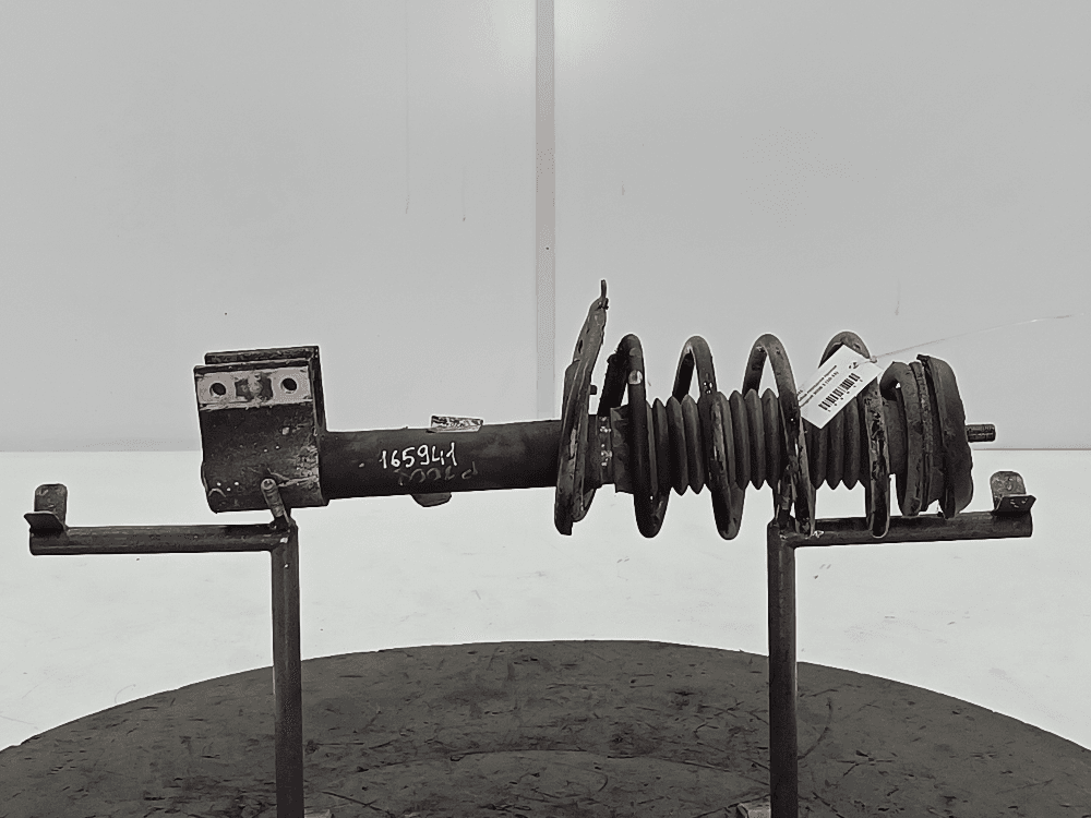 Стойка передняя правая к Peugeot 3008 1 (10-13)