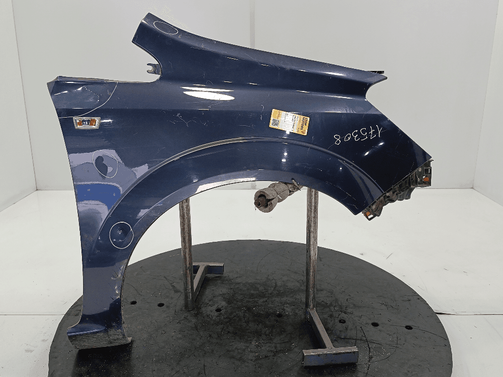 Крыло переднее правое к Opel Zafira B (05-10)