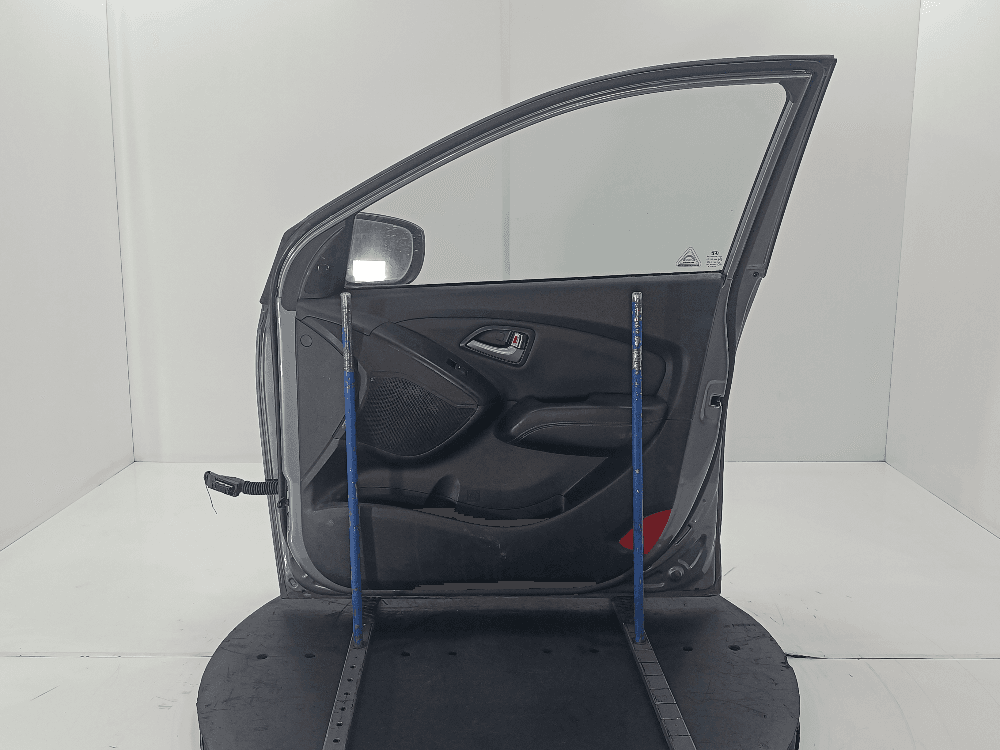 Дверь передняя правая к Hyundai ix35 1 (10-13)