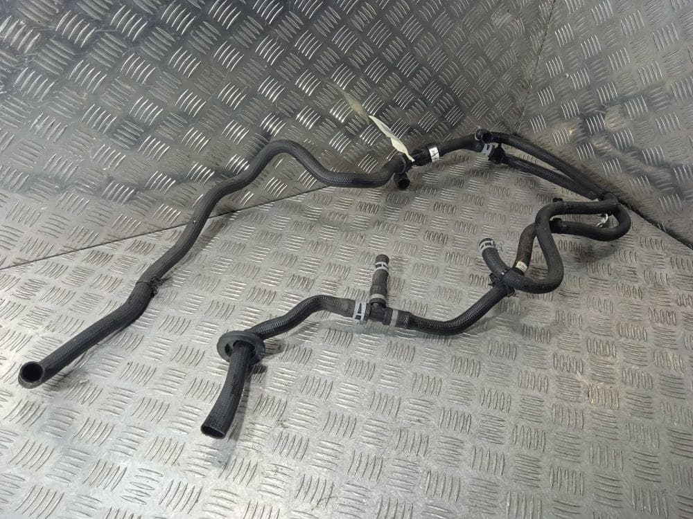 Патрубок (трубопровод, шланг) к Tesla Model X (15-21)