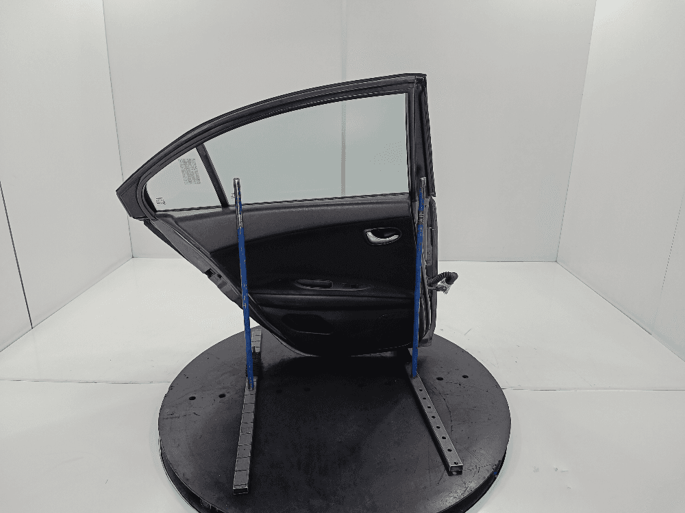 Дверь задняя левая к Nissan Primera P12 (02-08)