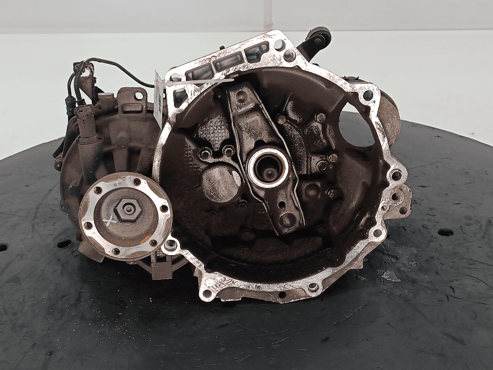 КПП механическая (МКПП) к Volkswagen Polo 4 (01-05)