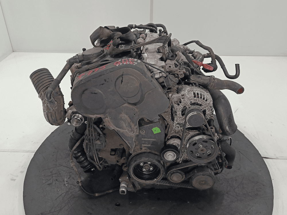 Двигатель к Audi A4 B7 (04-09)