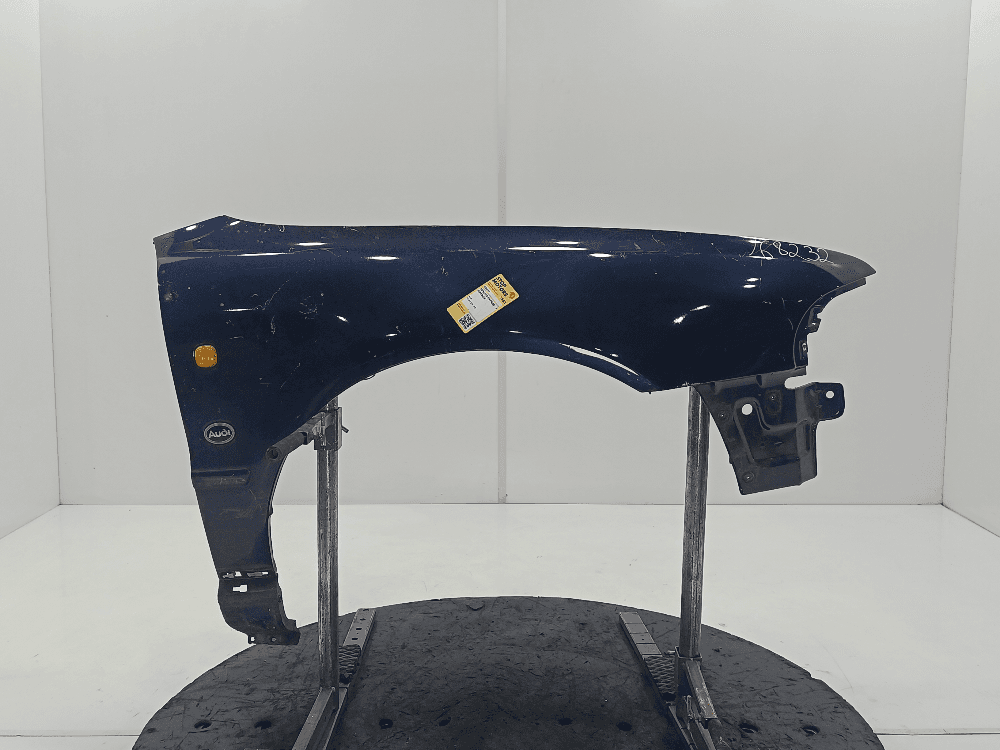 Крыло переднее правое к Audi A4 B5 (94-99)