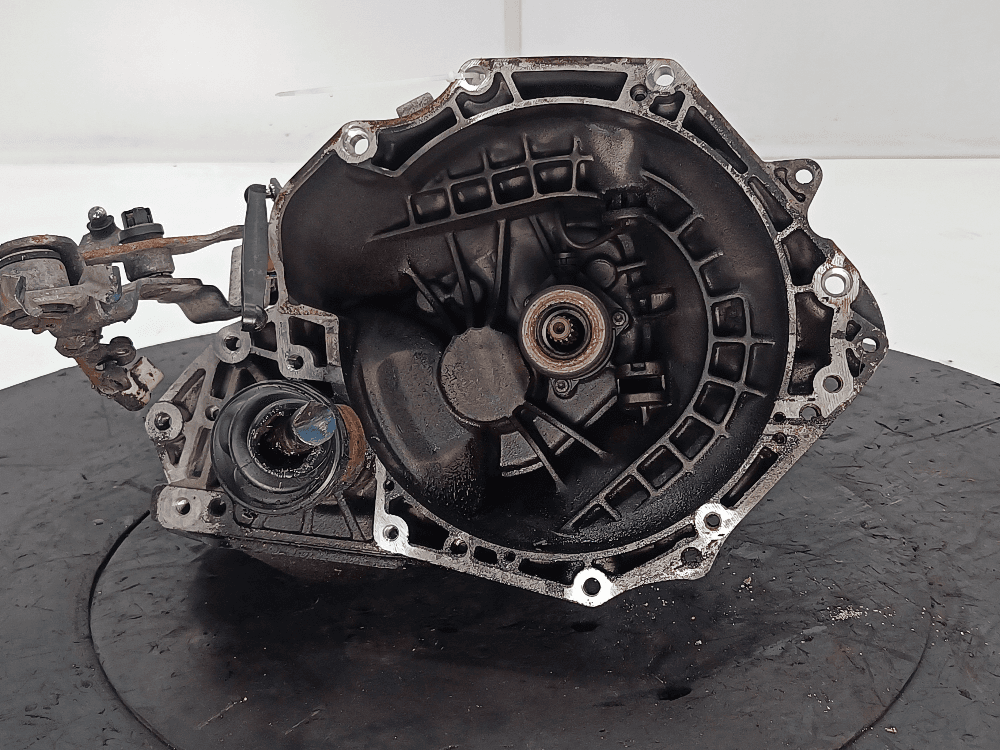 КПП механическая (МКПП) к Opel Corsa C (00-03)