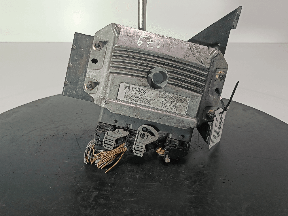 Блок управления двигателем к Renault Scenic 2 (03-06)